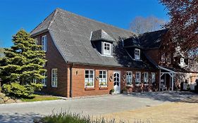 Friesen-Lodge Apartments